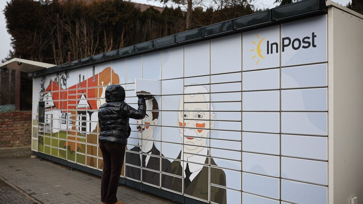 Paczkomaty InPost są już dostępne m.in. na lotniskach, w szpitalach, kampusach akademickich, a także w centrach handlowych. Teraz pojawią się również w bankach - w strefach monitorowanych i dostępnych przez 24 godziny na dobę.