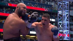 Huni vs. Clarke: zacięty bój w wadze ciężkiej