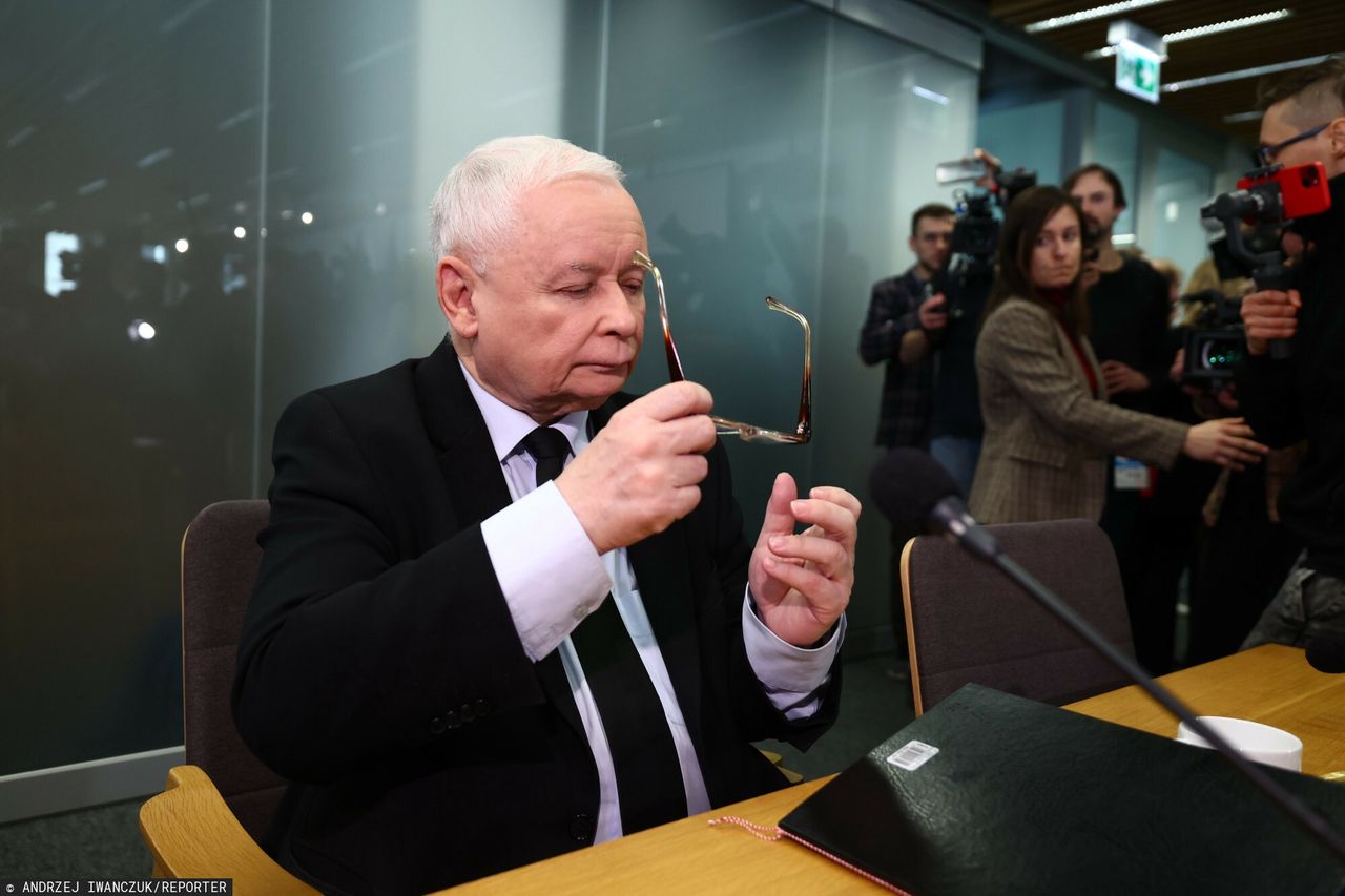 Kaczyński "rozszyfrowany" przez eksperta od mowy ciała. "W jednym momencie się bał"