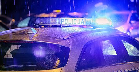 Złotów: Policjanci zatrzymali go podczas próby podpalenia budynku