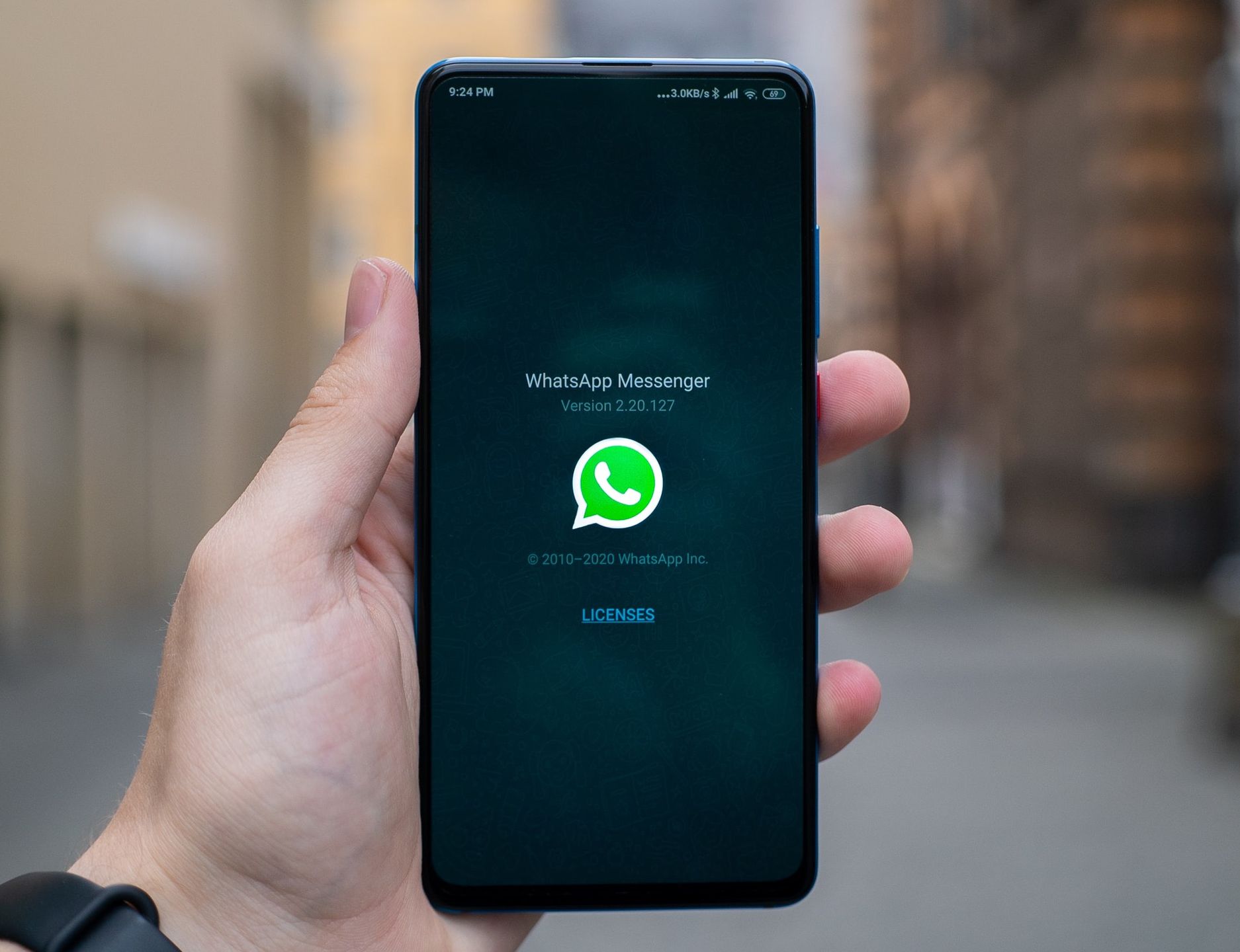 WhatsApp połączy się z Messengerem? Facebook może pracować nad integracją 3