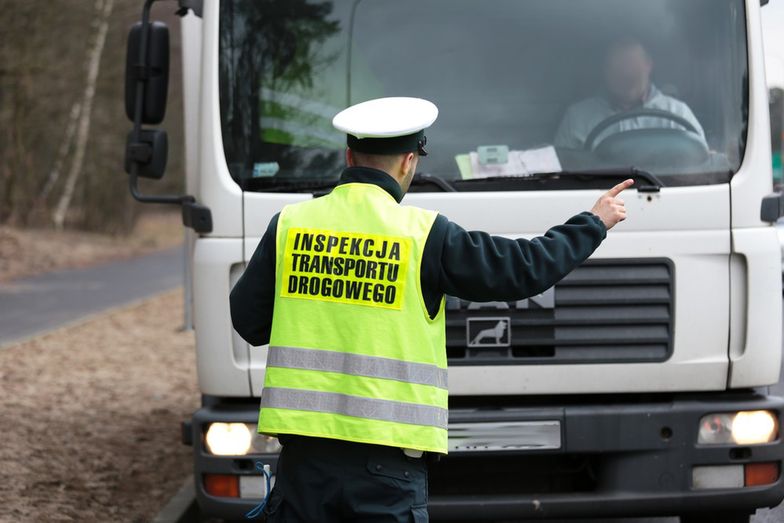 Kierowcy ciężarówek nie mają łatwego życia. W reakcji na działania policji zaczęli... protestować.