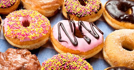 Pączki w czekoladzie lub z polewą