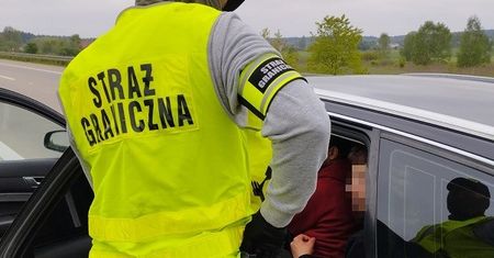 Pościg za przemytnikiem migrantów zakończony aresztowaniem