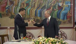 Nieoczekiwana reakcja Xi na koniec bankietu na Kremlu