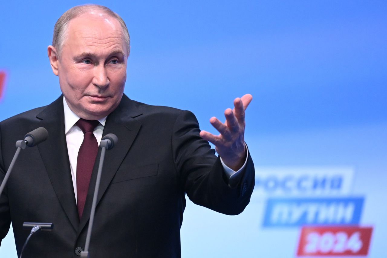 Putin secures fifth term amid international condemnation and protests