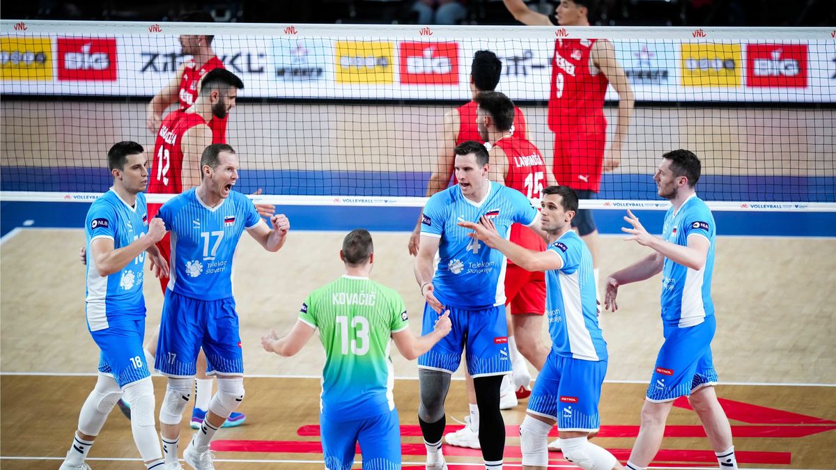 Zdjęcie okładkowe artykułu: Materiały prasowe / VolleyballWorld / Na zdjęciu: reprezentacja Słowenii
