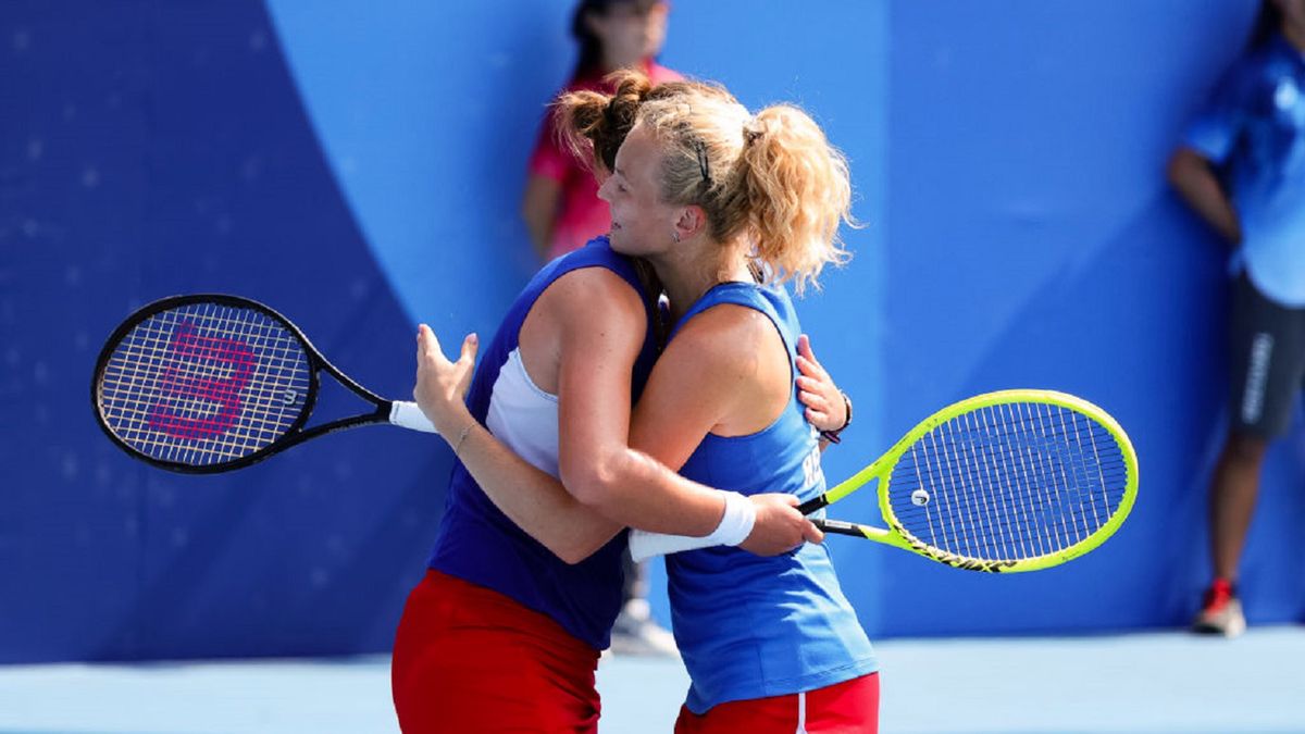 Getty Images / Pete Dovgan/Speed Media/Icon Sportswire / Na zdjęciu: Barbora Krejcikova i Katerina Siniakova