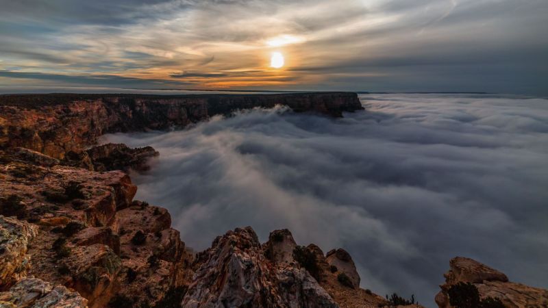 Cudowny film poklatkowy z Wielkiego Kanionu pokazuje piękne formacje chmur