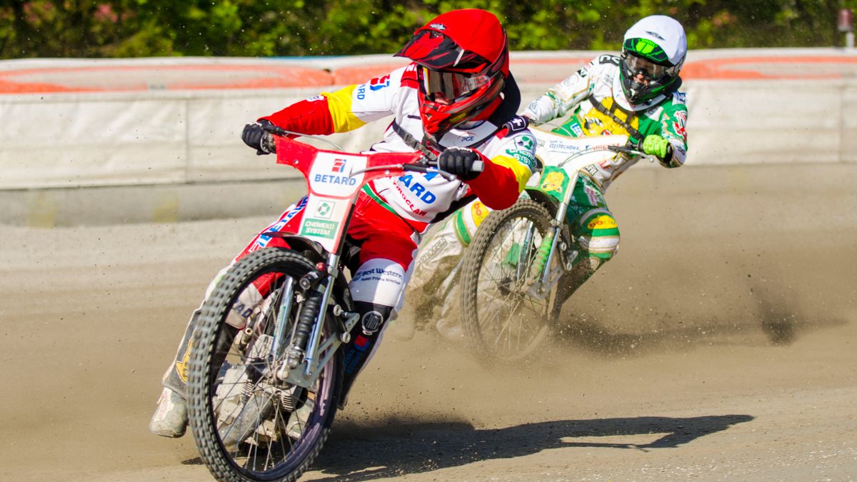 WP SportoweFakty / Karol Słomka / Damian Dróżdż na prowadzeniu