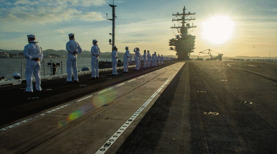 Lotniskowiec USS Ronald Reagan opuszcza region Indo-Pacyfiku