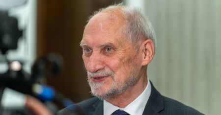 Wniosek o uchylenie immunitetu Antoniemu Macierewiczowi. Jest ruch Bodnara