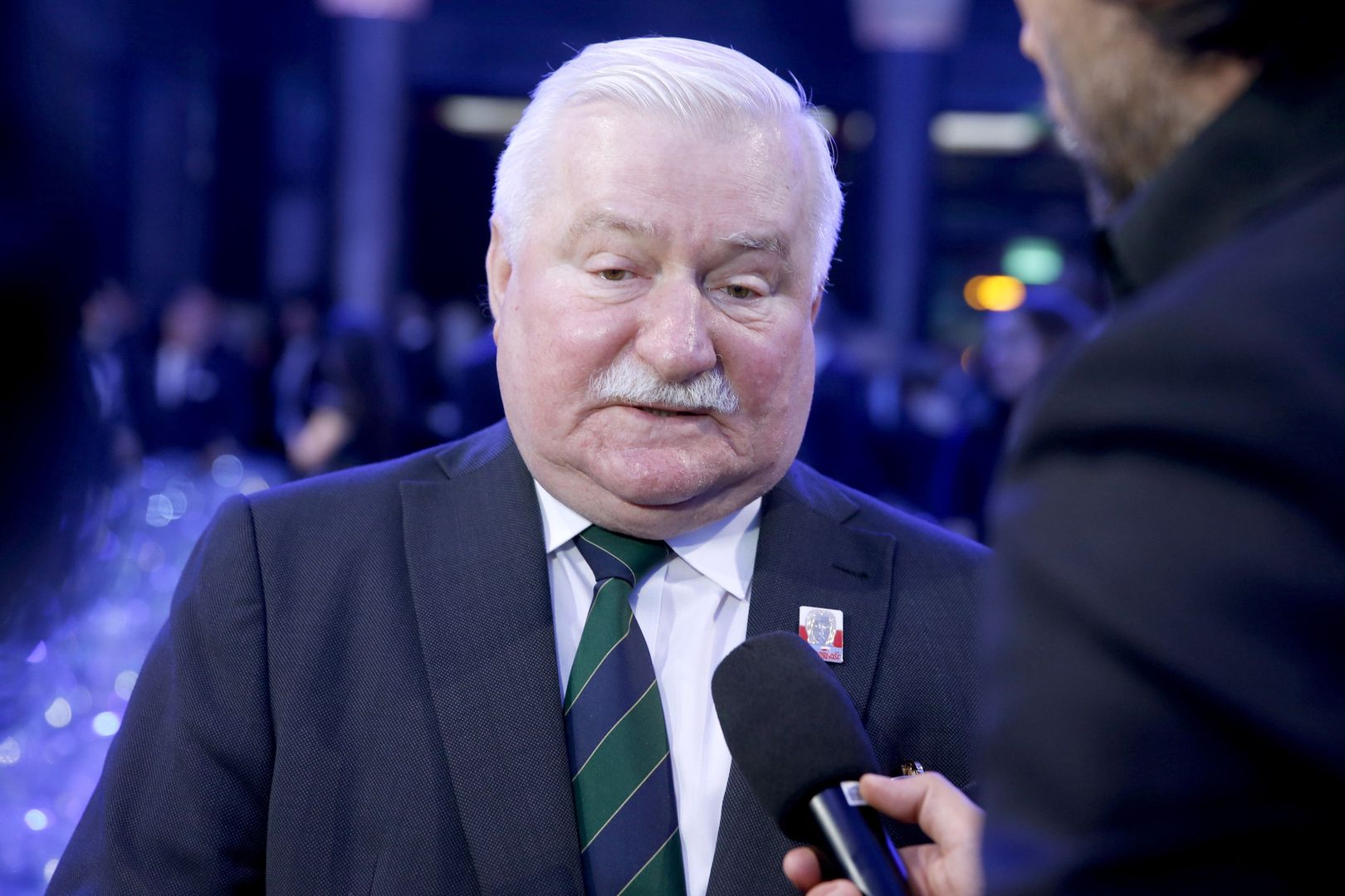 Lech Wałęsa zaproszony na pogrzeb Elżbiety II. Pojawił się problem