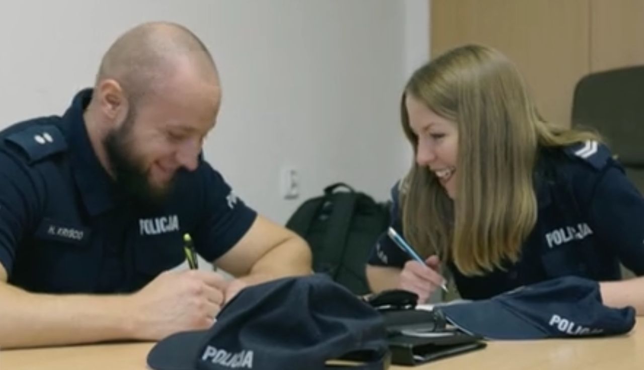 Rzucił służbę w wojsku. I trafił do policji. Wygadał się koleżance