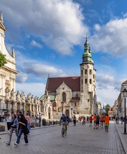 Kraków wyjdzie "na dwór". Zakład o frekwencję rozstrzygnięty