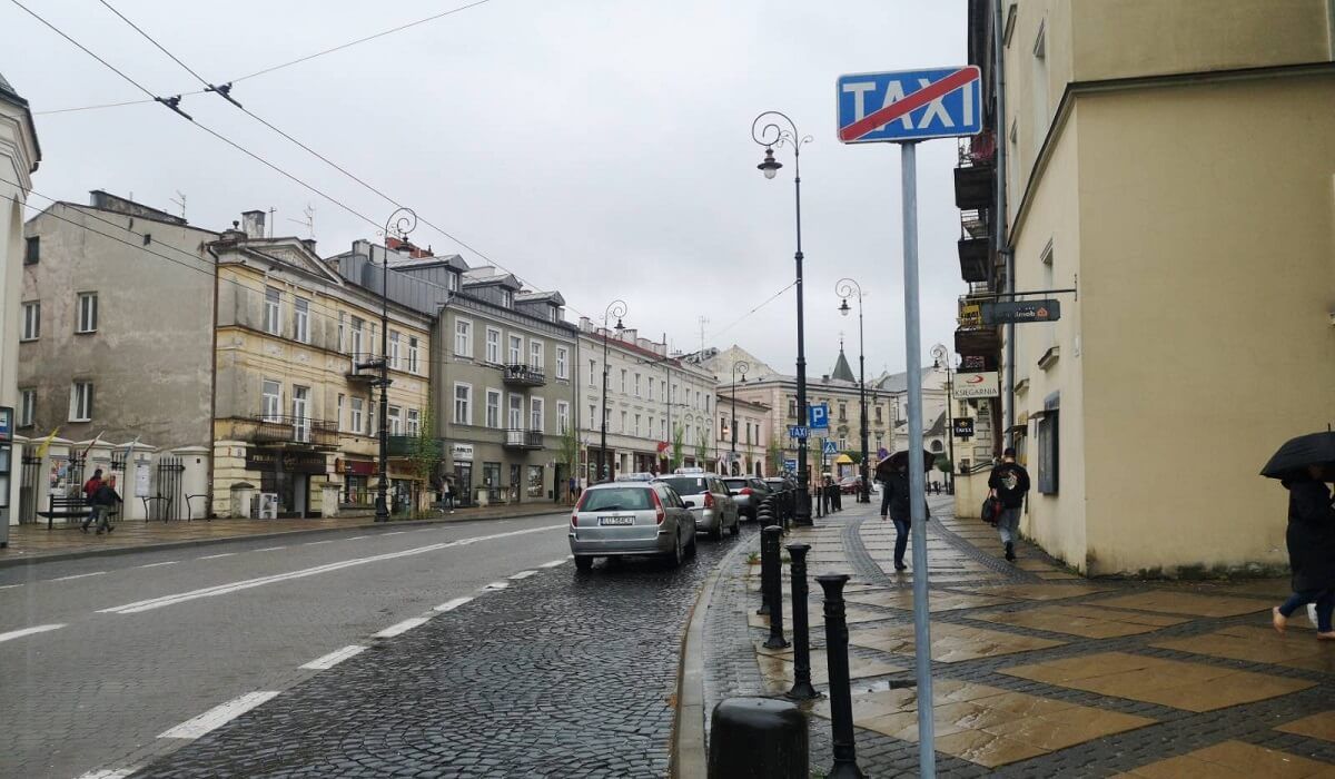 Błędne oznakowanie postoju TAXI na ul. Królewskiej