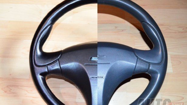 Odnowienie kierownicy nada świeżości we wnętrzu pojazdu