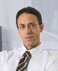 Temida musi się obejść bez pomocników