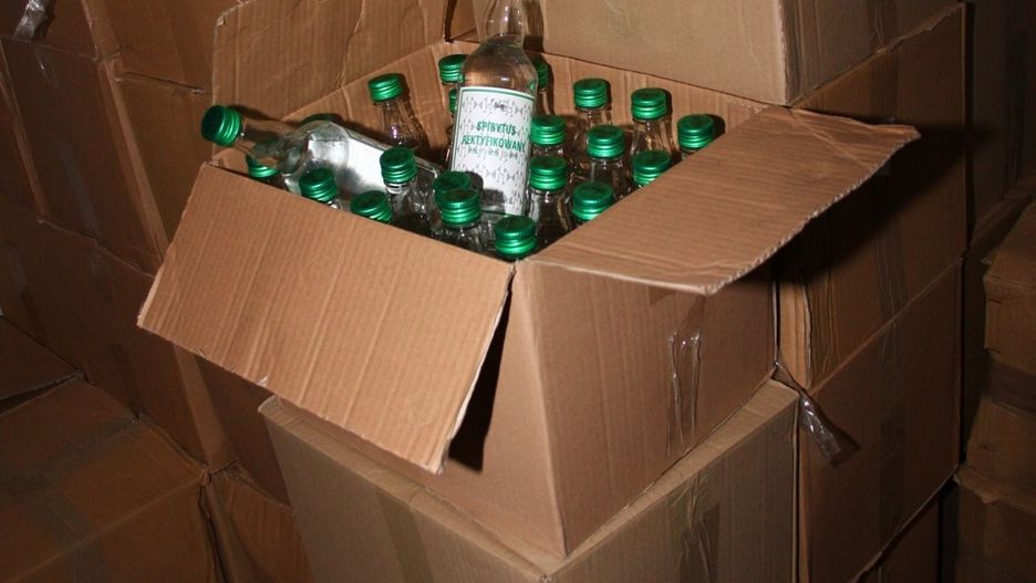 Koronawirus. Spirytus z Polski odpowiedzią na braki środków dezynfekujących.