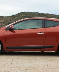 Gorące Megane Coupe RS w Genewie