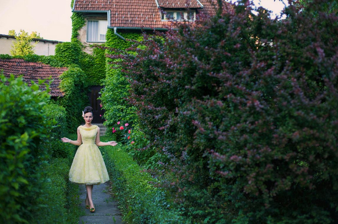 „Vintage Woman" - piękne, stylizowane portrety Mai Topcagic 4