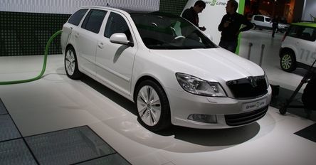 Zielona Skoda i cztery nowości Chevroleta