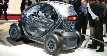 Paryż 2010: Przyszłość to samochody elektryczne!