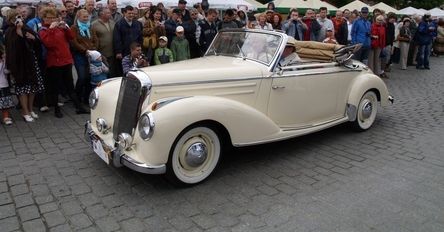 Dawnych wspomnień czar - Mercedesy w Krakowie