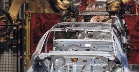 Opel sięgnął dna