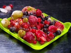Sposoby na mrożenie owoców i ziół