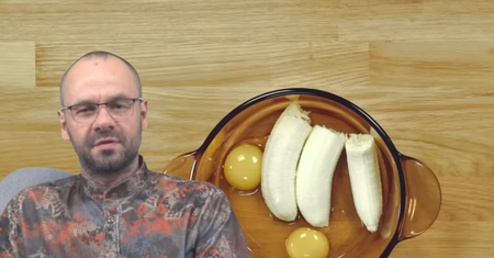 Weź z lodówki i połącz z bananami. Lekarz przekonuje, że twój organizm błaga o ten deser