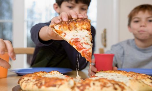 Pizza - niezastąpiona na imprezie