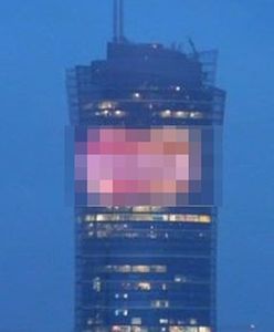 Potężna reklama na nowym wieżowcu. Aktywiści protestują, deweloper się tłumaczy