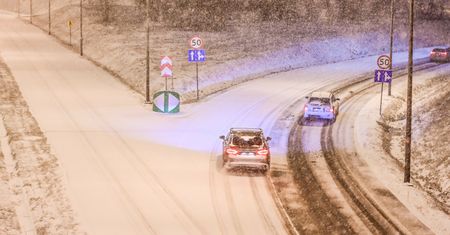 -17 stopni i śnieżyce. Nowe ostrzeżenia IMGW