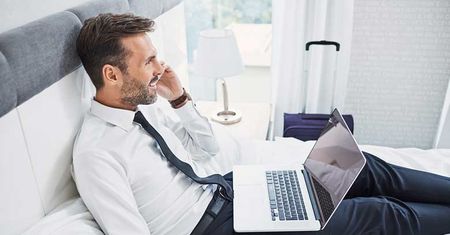 Praca w delegacji - jak zorganizować podróż służbową dla pracowników