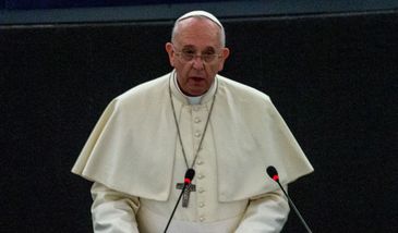 Papież Franciszek spotkał się z szyickim ajatollahem. "Historyczny moment"