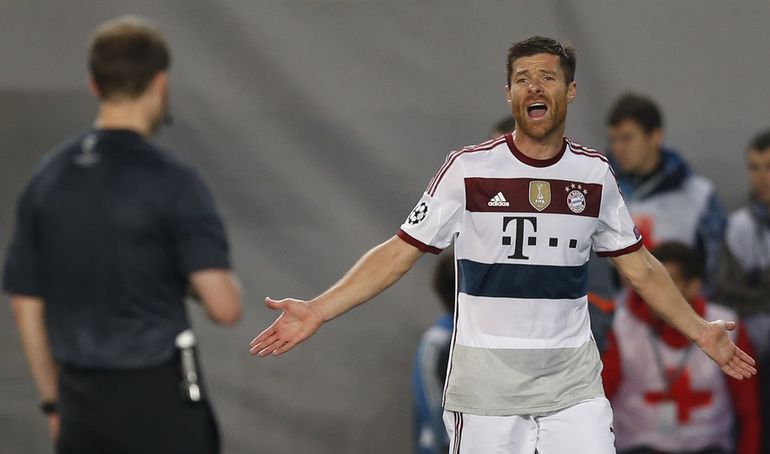 Xabiego Alonso do Monachium sprowadził Pep Guardiola z drużyny Carlo Ancelottiego