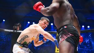 Zapaśniczy popis Charzewskiego w KSW. Francuz z pierwszą porażką