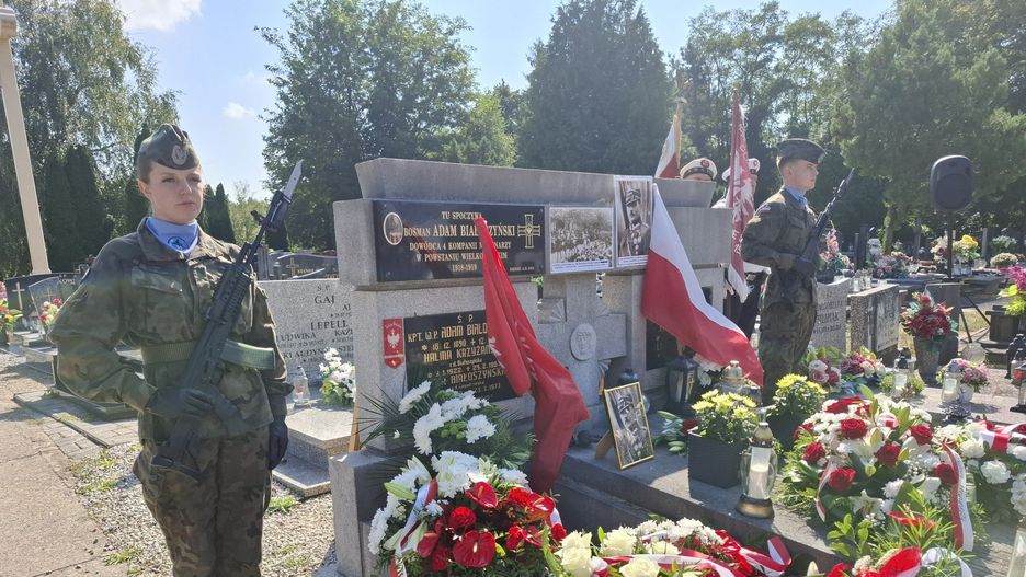 Grób Adama Białoszyńskiego w Kiekrzu