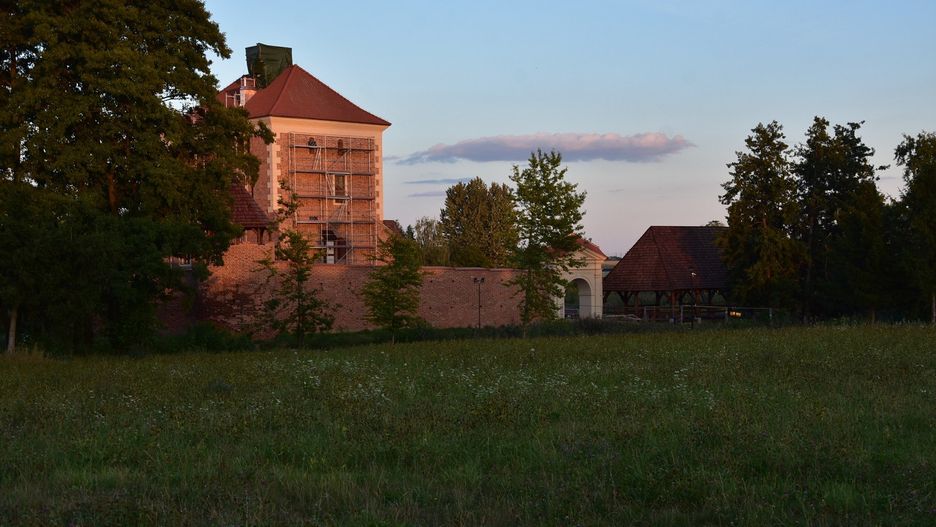 Zamek kasztelański w Gołańczy - sierpień 2025