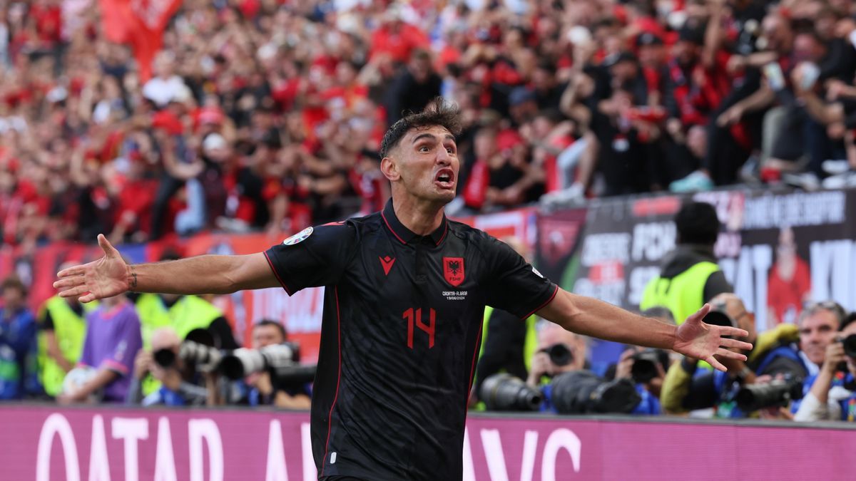 PAP / Leszek Szymański / Na zdjęciu: Qazim Laci