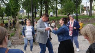 Parkowe granie i pląsanie, czyli Potańcówka pod chmurką w Gomunicach