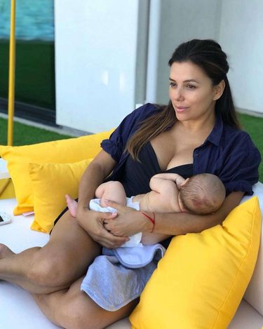 Eva Longoria bez makijażu pozuje z synem