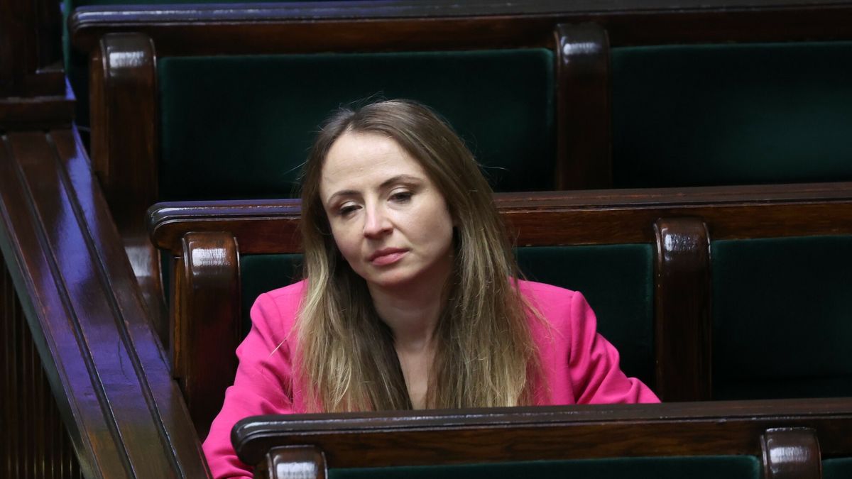 9. posiedzenie Sejmu X kadencji
11.04.2024 Warszawa 9. posiedzenie Sejmu X kadencji Fot. Jacek Dominski/REPORTER
N/z: Agnieszka Dziemianowicz-Bak
Jacek Dominski/REPORTER