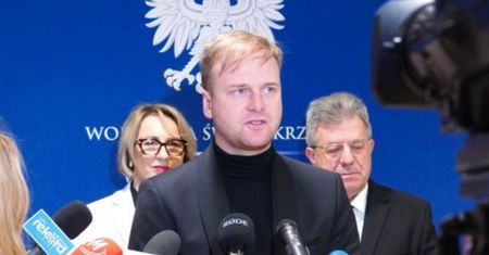 Radny PO zawieszony po awanturze w taksówce. "Przyjechałeś do obcego kraju"