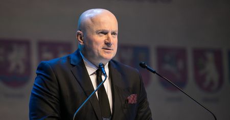 Uchwały anty-LGBT. Kolejne sejmiki gotowe na ustępstwa?