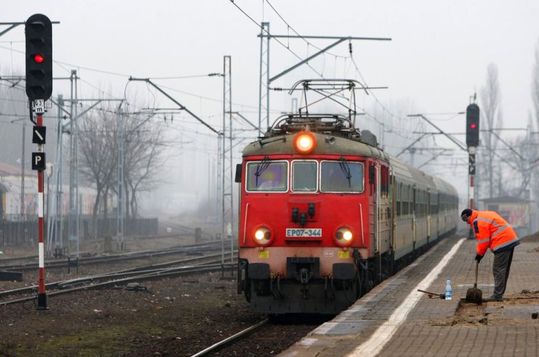 Śląskie: utrudnienia na kolei po kradzieży koksu