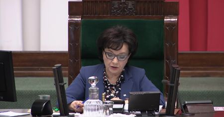 Sejm odrzucił wszystkie poprawki opozycji do ustawy sądowej. Ta trafi teraz na biurko prezydenta