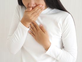 Gorzki posmak w ustach w ciąży – czy to normalne?