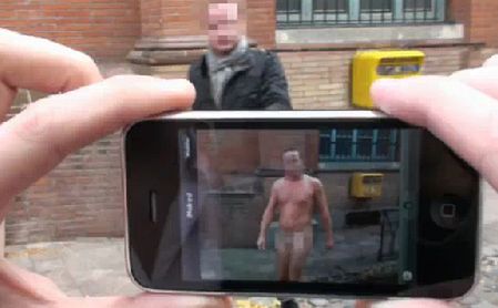 iNaked – użyj swojego iPhone’a do podglądania ludzi na golasa! [wideo]